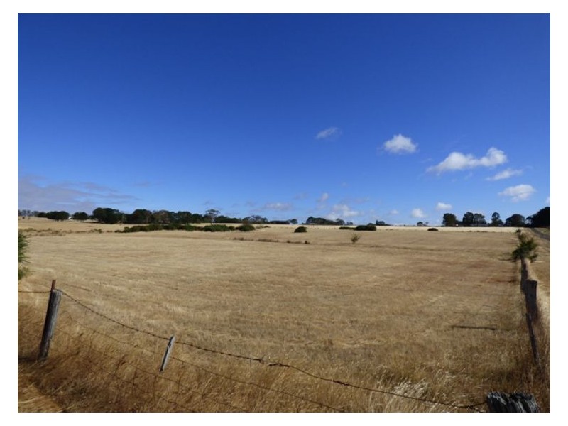 2 Halls Lane, Snake Valley VIC 3351