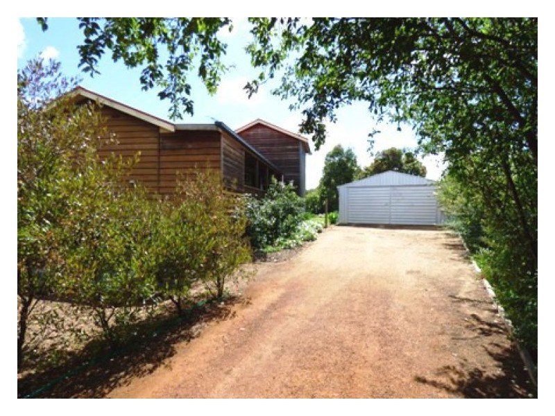 86 William Street, Lismore VIC 3324