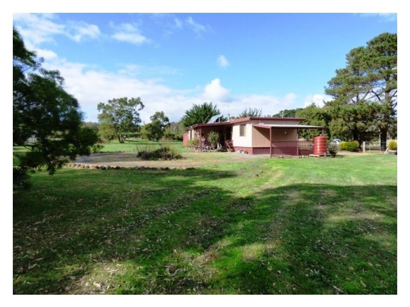 17 Jensens Road, Scarsdale VIC 3351