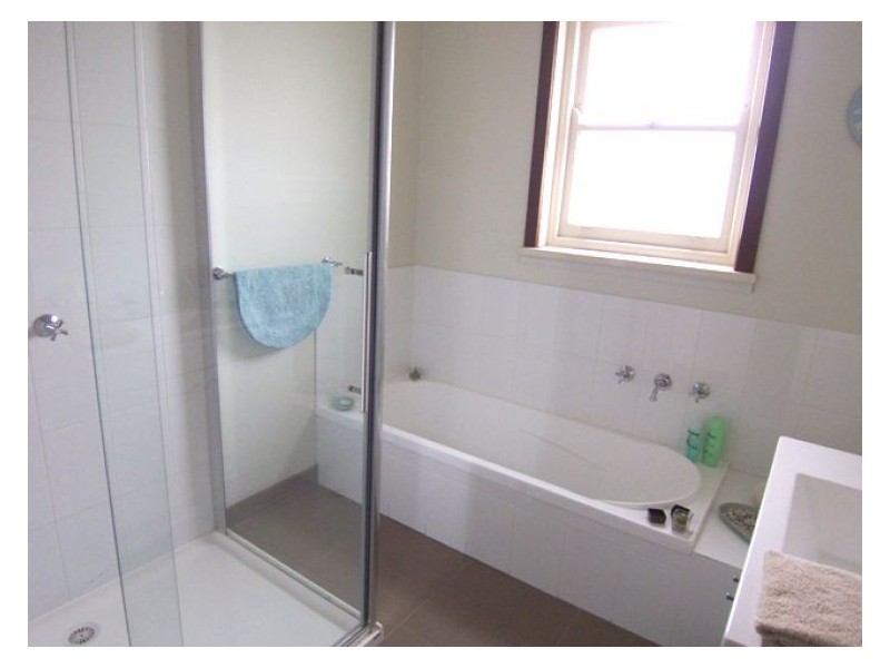 18 Waller Avenue, Ballarat VIC 3350