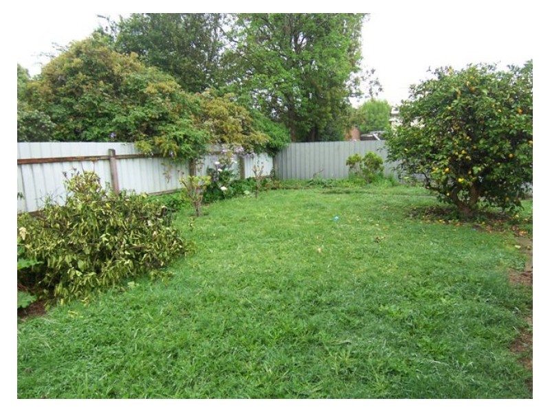 18 Waller Avenue, Ballarat VIC 3350