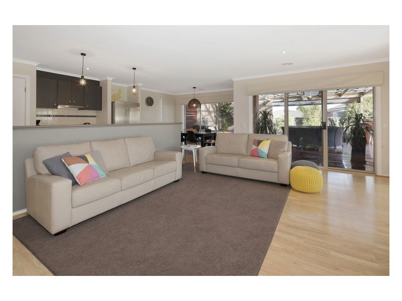 8 Cavendish Court, Delacombe VIC 3356