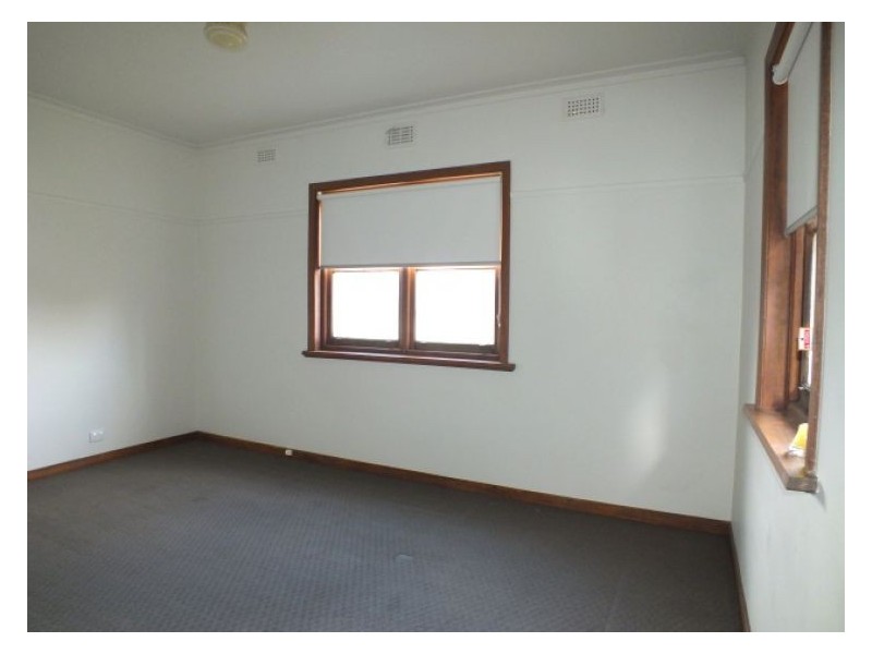 18 Waller Avenue, Newington VIC 3350