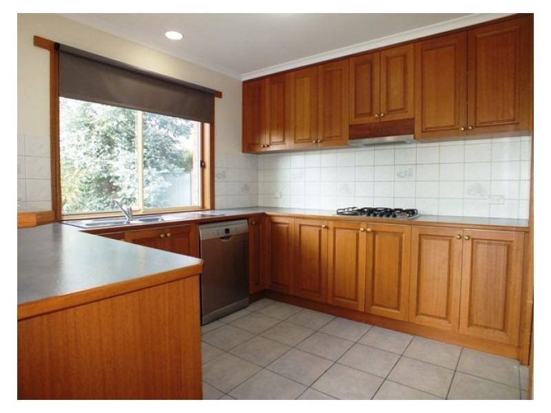 21 Tinworth Avenue, Mount Clear VIC 3350