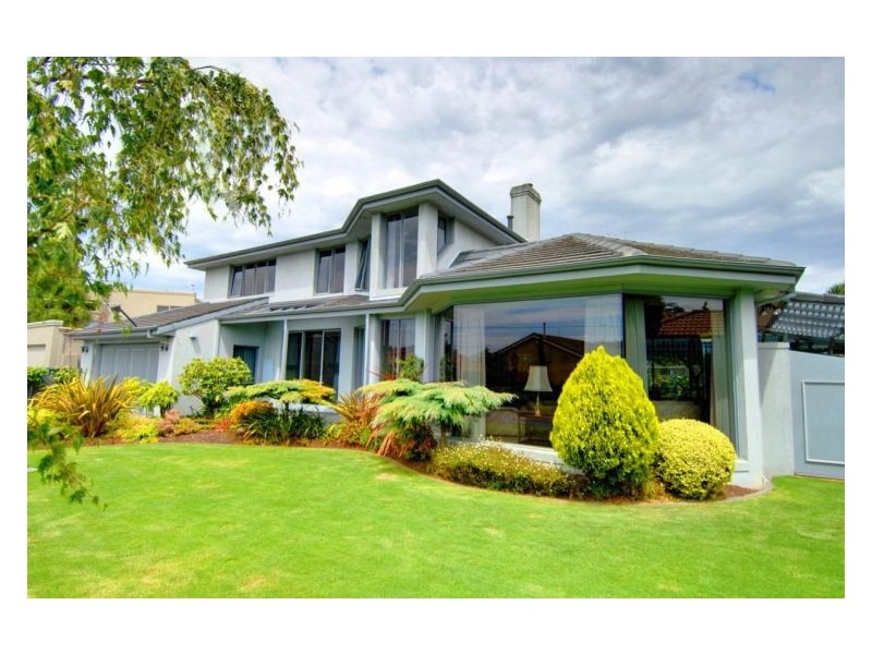 7 Elliott Street, Lake Wendouree VIC 3350