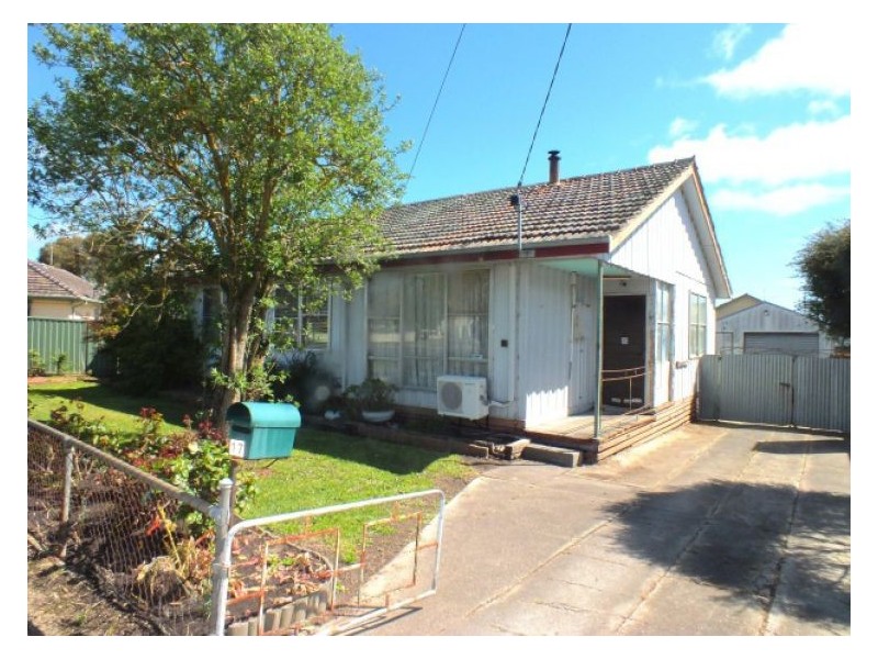 17 Kyle Street, Sebastopol VIC 3356