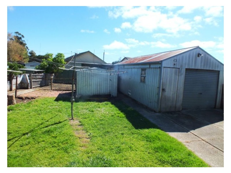 17 Kyle Street, Sebastopol VIC 3356