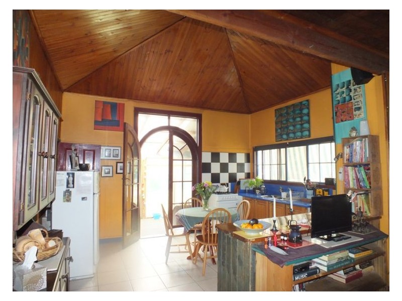 79 Racecourse Road, Snake Valley VIC 3351