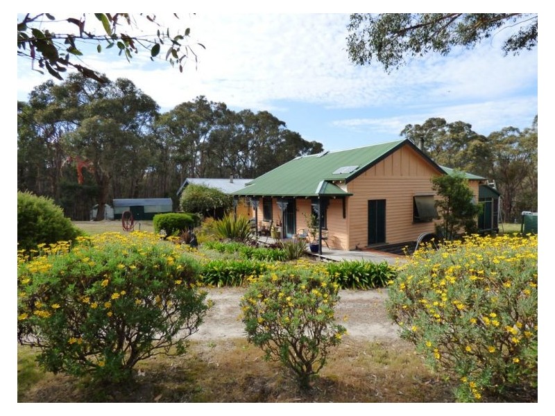 79 Racecourse Road, Snake Valley VIC 3351