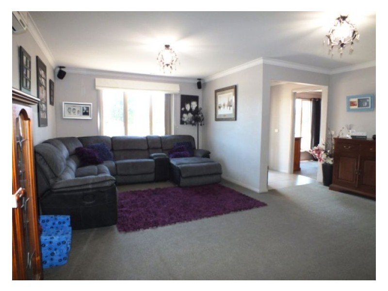 19 Nimble Drive, Delacombe VIC 3356