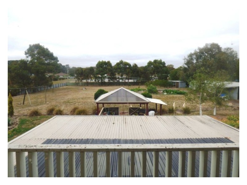 29 Stuart Street, Beaufort VIC 3373