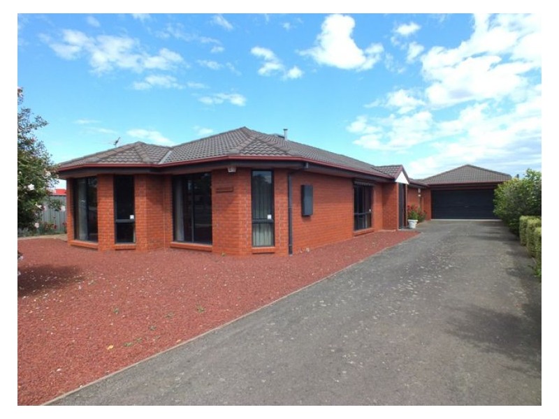 1859 Sturt Street, Alfredton VIC 3350