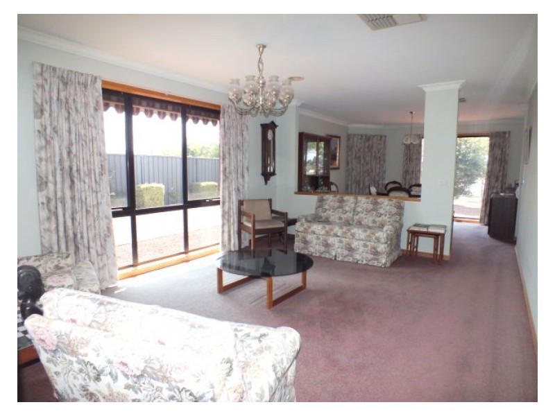 1859 Sturt Street, Alfredton VIC 3350