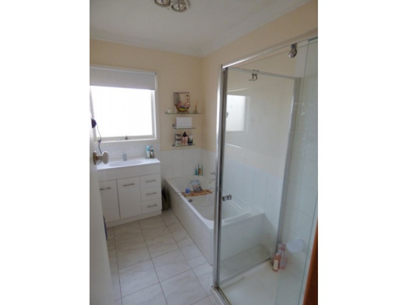 29 Cochrane Court, Invermay Park VIC 3350