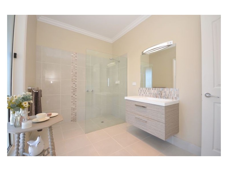 57 Brays Road, Cambrian Hill VIC 3352