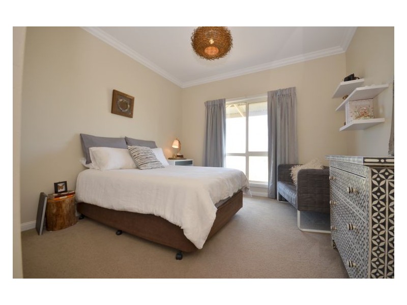 57 Brays Road, Cambrian Hill VIC 3352