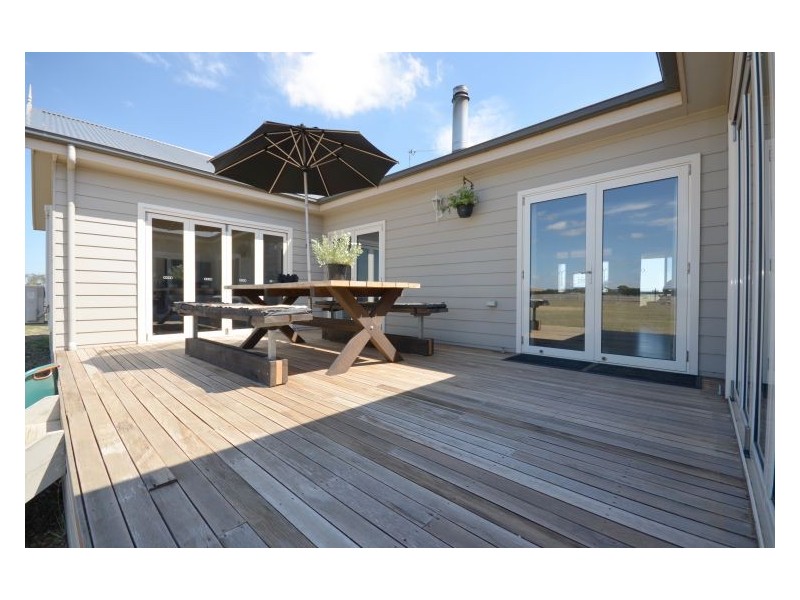 57 Brays Road, Cambrian Hill VIC 3352