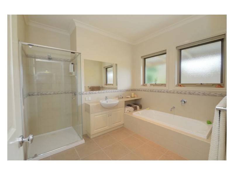 1 Herriott Street, Buninyong VIC 3357