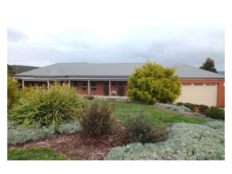 1 Herriott Street, Buninyong VIC 3357