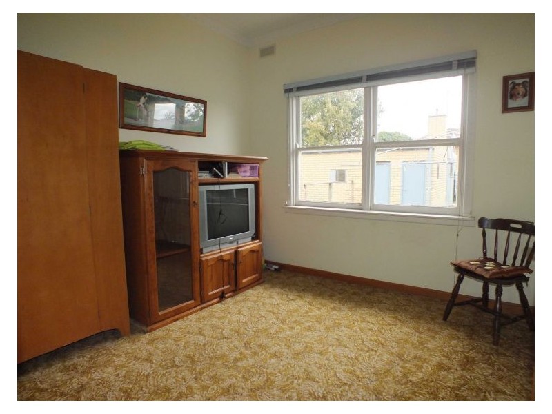 20 Rowlands Street, Sebastopol VIC 3356