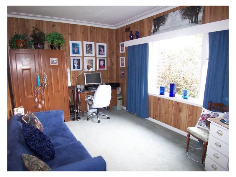 63 Victoria Avenue, Lake Wendouree VIC 3350