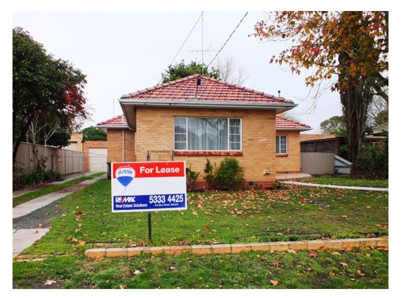 15 Muir Crescent, Newington VIC 3350