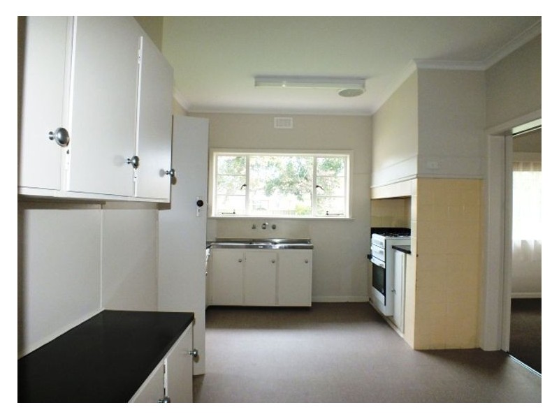 15 Muir Crescent, Newington VIC 3350