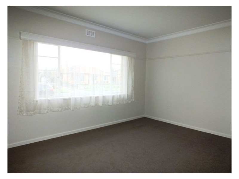 15 Muir Crescent, Newington VIC 3350