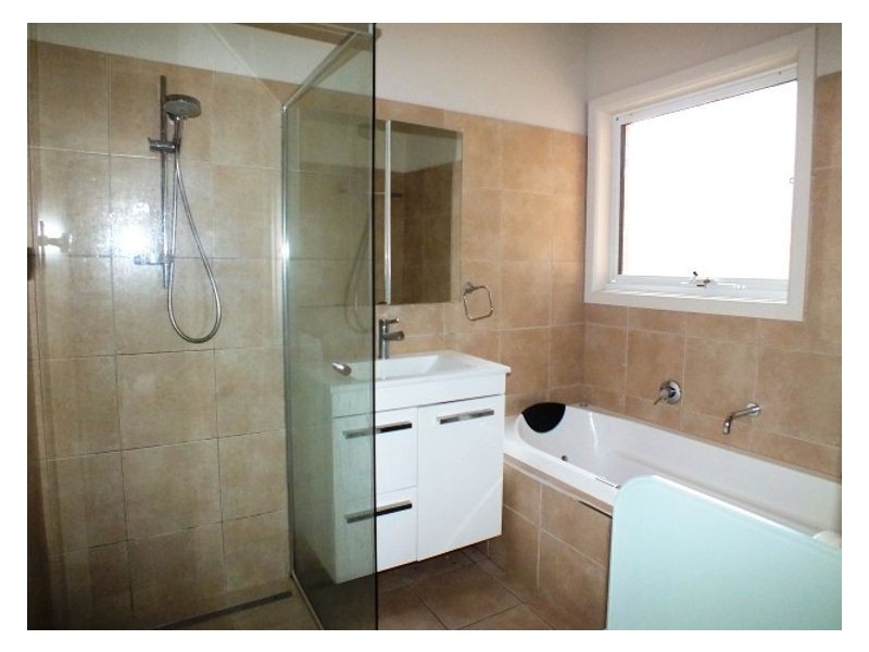 15 Muir Crescent, Newington VIC 3350