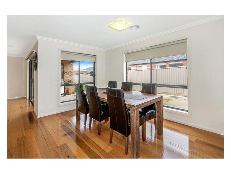 11 Elegante Road, Delacombe VIC 3356