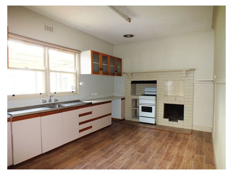 23 Park Road, Beaufort VIC 3373