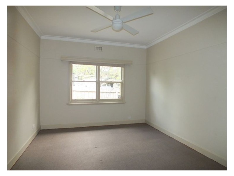 23 Park Road, Beaufort VIC 3373