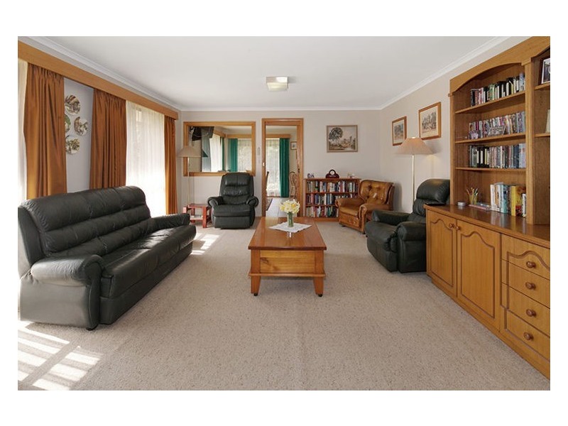 6 Stanley Street, Gordon VIC 3345