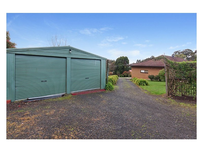 6 Stanley Street, Gordon VIC 3345