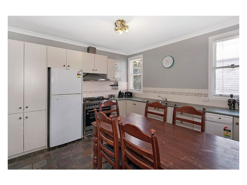 22 Bridge Street, Sebastopol VIC 3356