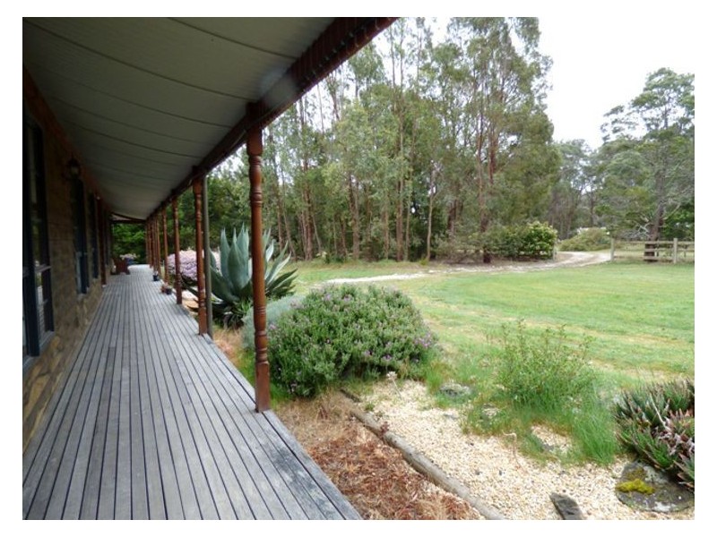 48 Grevillea Drive, Enfield VIC 3352