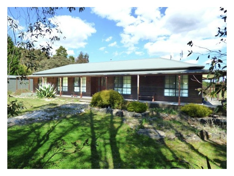 48 Grevillea Drive, Enfield VIC 3352