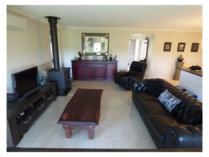 104 Lacys Road, Cambrian Hill VIC 3352