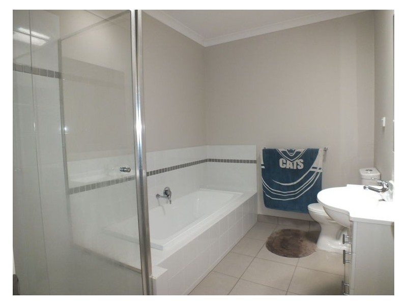 9 Malcolm Court, Brown Hill VIC 3350