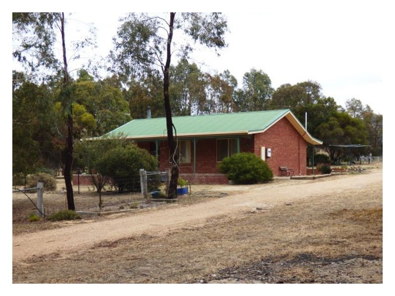 156 Simpsons Lane, Evansford VIC 3371