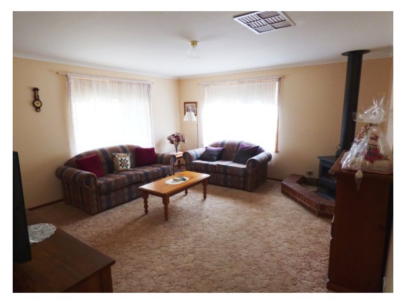 156 Simpsons Lane, Evansford VIC 3371