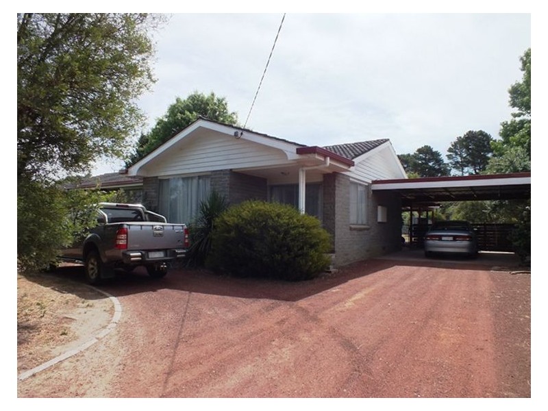 20 Park Road, Beaufort VIC 3373