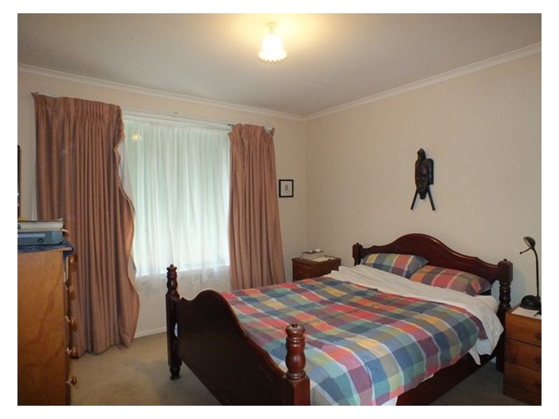 20 Park Road, Beaufort VIC 3373