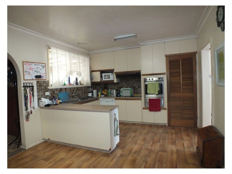 20 Park Road, Beaufort VIC 3373