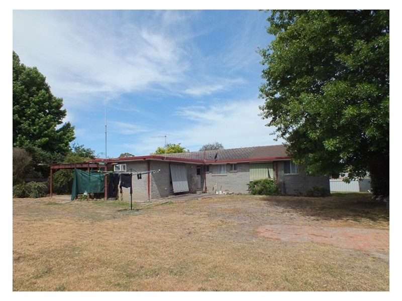 20 Park Road, Beaufort VIC 3373