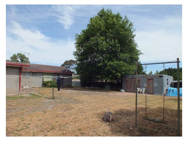 20 Park Road, Beaufort VIC 3373