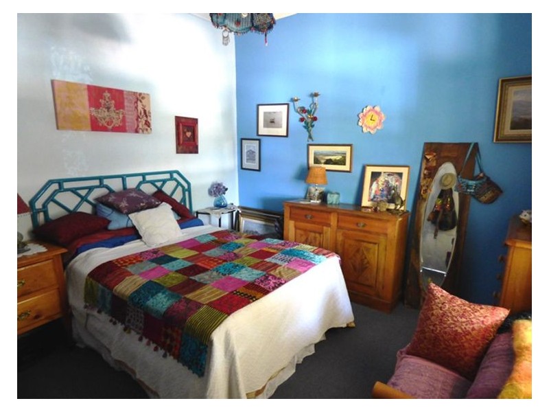 19 Warburton Street, Beaufort VIC 3373