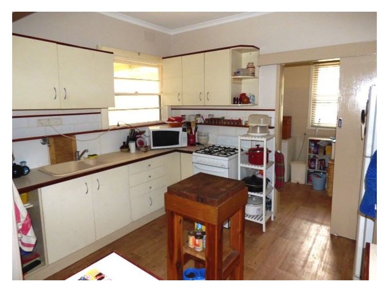 30 Thomson Street, Lexton VIC 3352