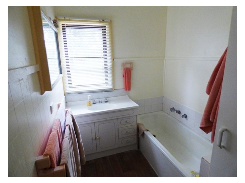 30 Thomson Street, Lexton VIC 3352