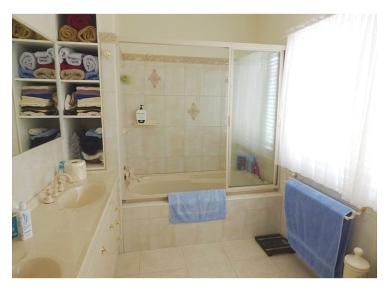 59 Simpsons Lane, Clunes VIC 3370